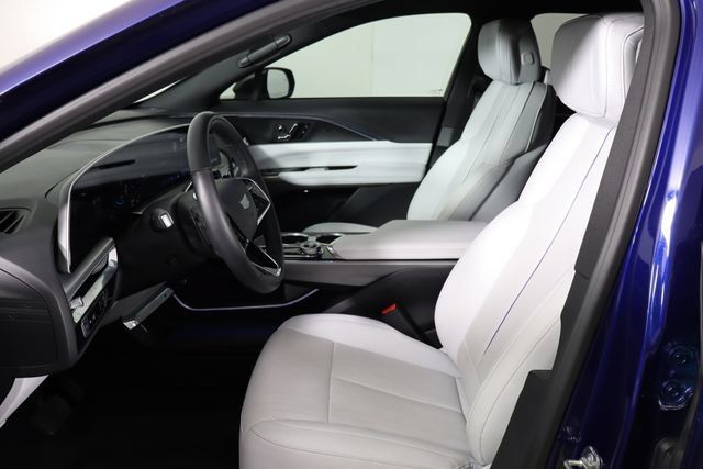 Used 2024 Cadillac Lyriq Sport RWD image 14
