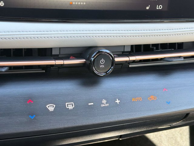 Certified 2024 Nissan Ariya FWD image 27