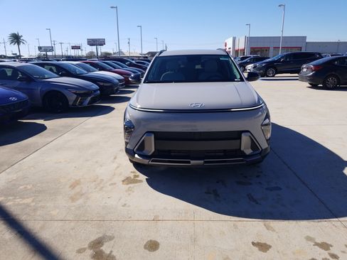 New 2026 Hyundai Kona SEL Premium image 2