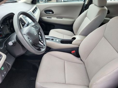 Used 2017 Honda HR-V LX image 12