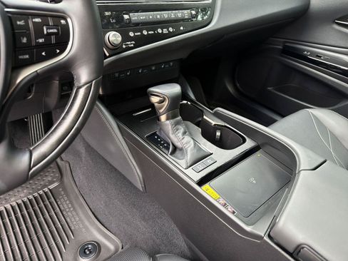 Certified 2024 Lexus ES 300h w/ Technology Package FWD image 21