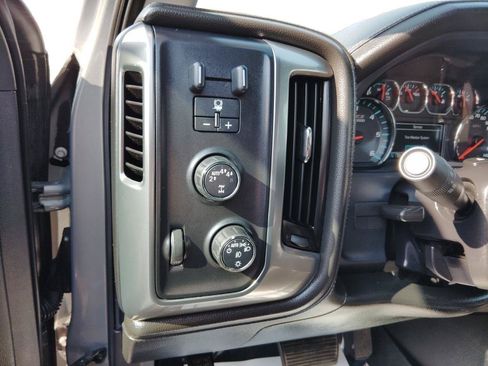 Used 2017 Chevrolet Silverado 1500 LTZ Z71 w/ LTZ Plus Package AWD/4WD image 18