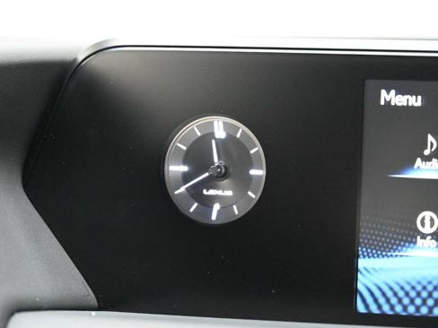 Used 2021 Lexus UX 200 w/ Accessory Package (Z2) FWD image 28
