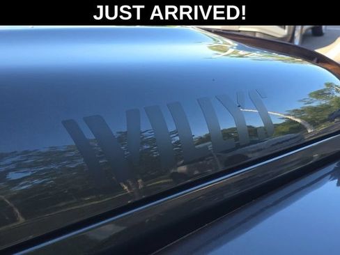 Used 2024 Jeep Gladiator Sport AWD/4WD image 6