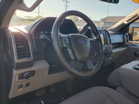 Used 2018 Ford F150 XLT w/ Equipment Group 302A Luxury RWD image 13