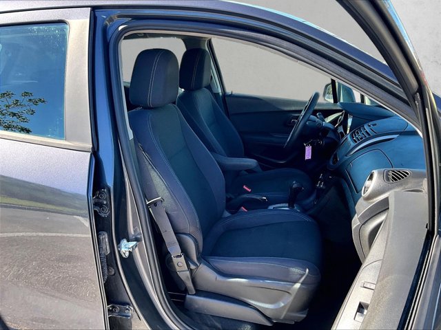 Used 2016 Chevrolet Trax LS FWD image 9