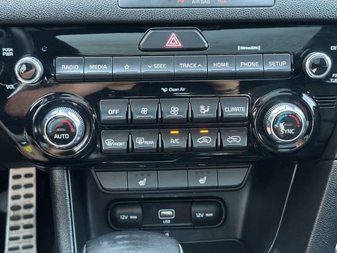 Used 2022 Kia Sportage Nightfall Edition w/ Nighfall AWD Premium Package image 20