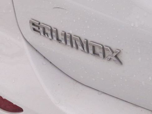 Used 2022 Chevrolet Equinox LT image 12