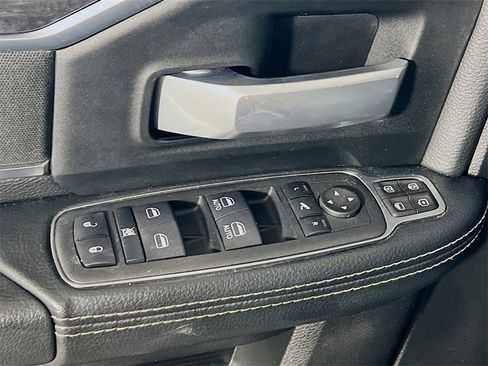 Used 2024 RAM 2500 Big Horn w/ Bed Utility Group image 17