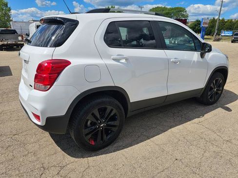 Used 2020 Chevrolet Trax LT w/ Redline Edition AWD/4WD image 4