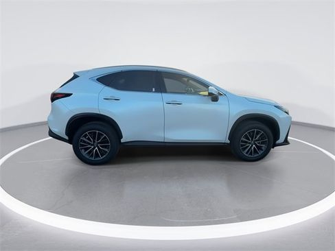 Used 2022 Lexus NX 250 FWD image 9