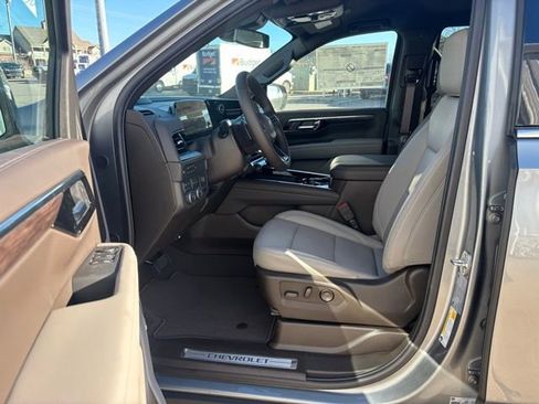 New 2026 Chevrolet Tahoe LT w/ Comfort Package image 2