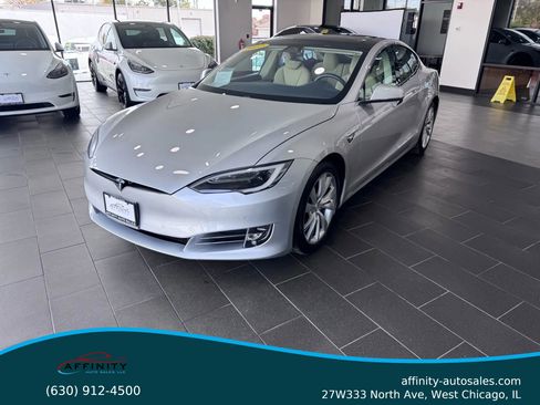 Used 2017 Tesla Model S 75D image 1