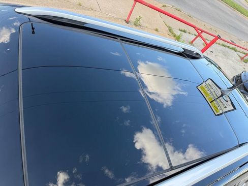 Used 2020 Jeep Cherokee Latitude Plus image 17