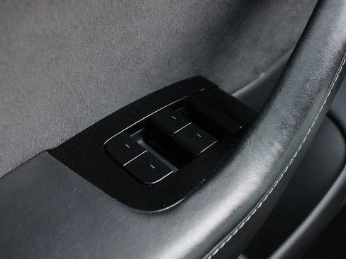 Used 2018 Tesla Model 3 Long Range RWD image 8