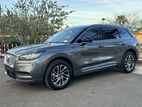 Used 2021 Lincoln Corsair Standard w/ Equipment Group 101A image 7