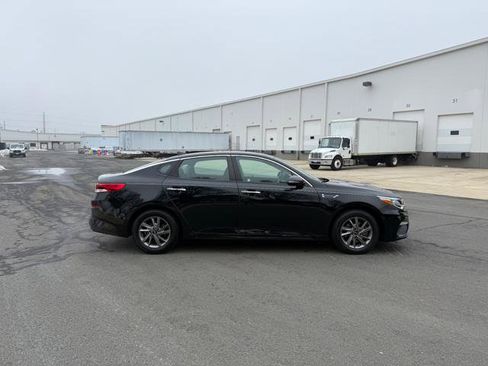 Used 2020 Kia Optima LX image 5