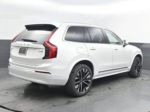 New 2026 Volvo XC90 B6 Ultra w/ Protection Package Premier image 7