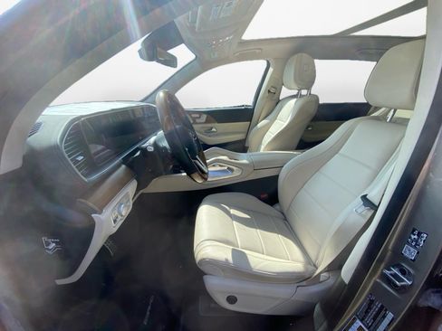 Used 2022 Mercedes-Benz GLS 450 4MATIC image 9