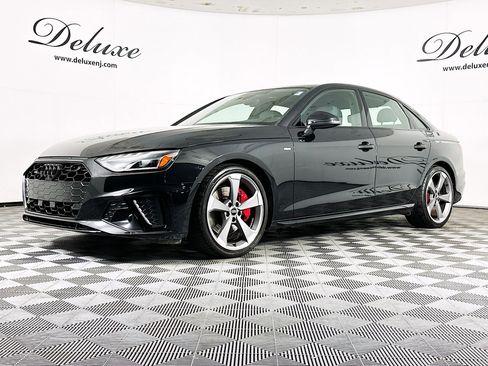 Used 2023 Audi A4 2.0T Premium Plus w/ Premium Plus Package image 3