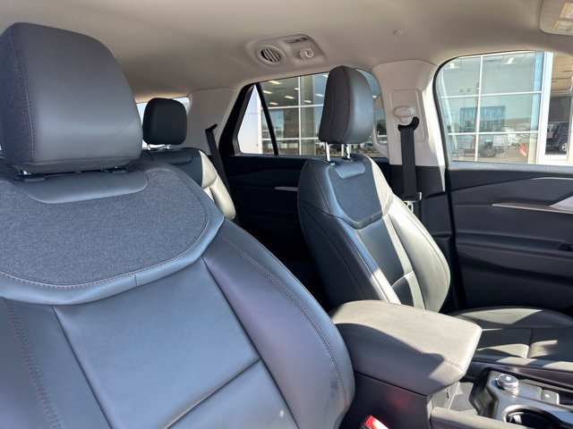 Used 2026 Ford Explorer Active w/ Active Comfort Package RWD image 9