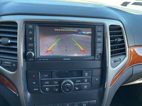 Used 2012 Jeep Grand Cherokee Overland image 15