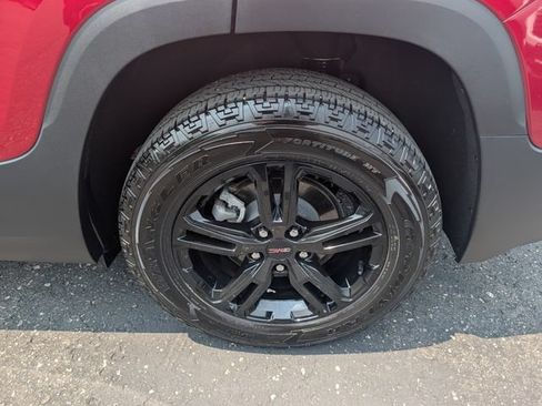 Used 2024 GMC Terrain AT4 AWD/4WD image 4