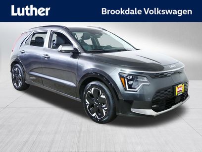 Used 2024 Kia Niro Wave w/ Wave Preserve Package