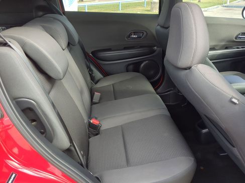 Used 2020 Honda HR-V Sport image 28