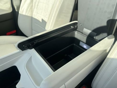 Used 2024 Hyundai Santa Fe Calligraphy image 14