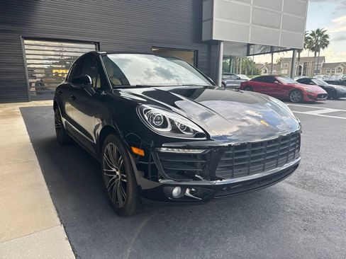 Used 2018 Porsche Macan Sport Edition AWD/4WD image 4