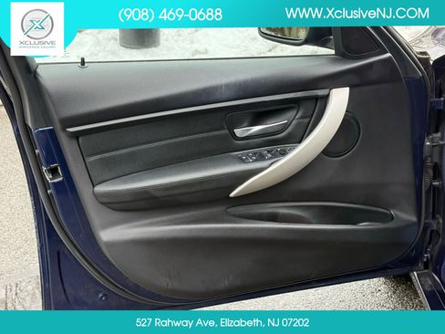 Used 2018 BMW 320i xDrive Sedan w/ Premium Package AWD/4WD image 7