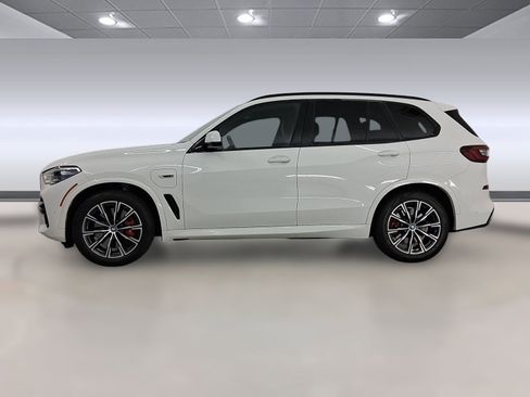 Used 2023 BMW X5 xDrive45e w/ Executive Package image 2