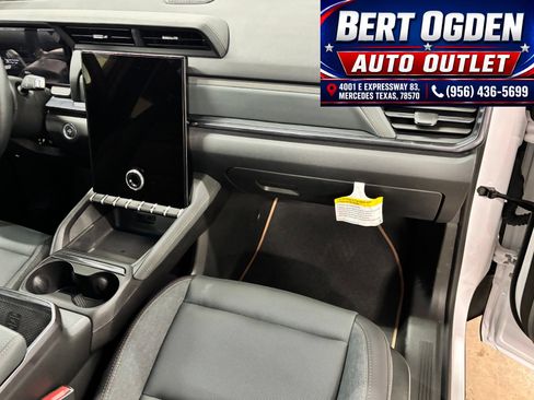Used 2026 GMC Terrain AT4 AWD/4WD image 21