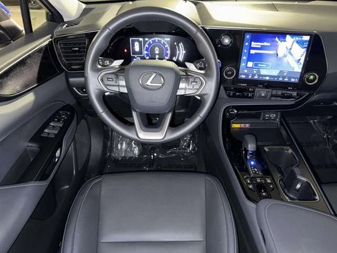 Used 2025 Lexus NX 350 AWD w/ Accessory Package (2T) image 4