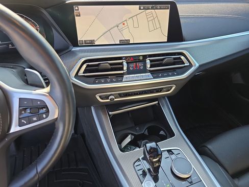 Used 2023 BMW X5 xDrive40i w/ M Sport Package image 31