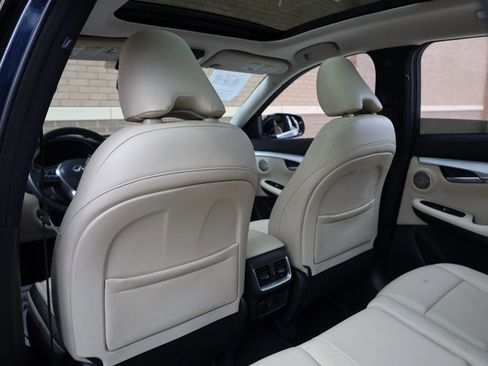 Used 2019 INFINITI QX50 Essential w/ Proactive Package image 18