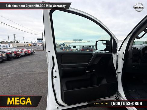 Used 2013 Nissan Titan S AWD/4WD image 34