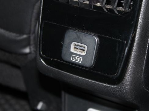 Used 2024 Jeep Compass Trailhawk image 31