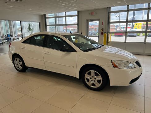 Used 2008 Pontiac G6 Value Leader FWD image 1