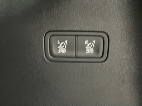 Used 2024 Hyundai Santa Fe Limited AWD/4WD image 17
