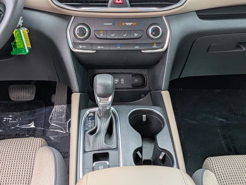 Used 2020 Hyundai Santa Fe SE FWD image 20