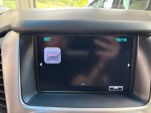 Used 2018 GMC Yukon XL SLT AWD/4WD image 19