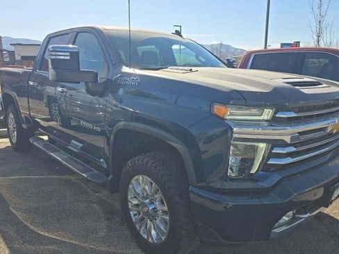 Used 2022 Chevrolet Silverado 3500 High Country w/ Z71 Off-Road Package image 4