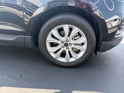 Used 2024 Ford Edge Titanium AWD/4WD image 6