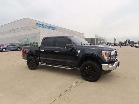 Used 2021 Ford F150 XLT w/ Equipment Group 302A High AWD/4WD image 7