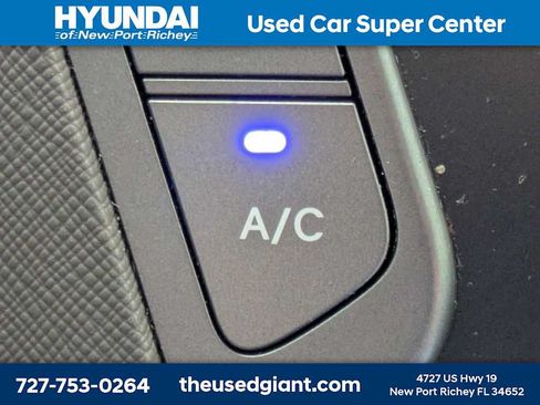 Used 2019 Hyundai Santa Fe XL FWD image 32
