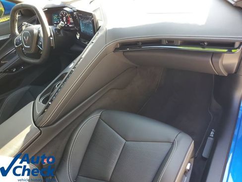 Used 2025 Chevrolet Corvette Stingray Preferred Cpe w/ Stealth Interior Trim Package RWD image 10