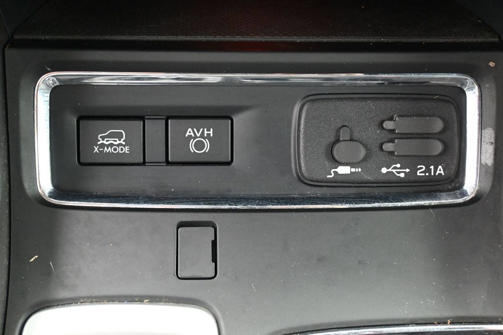 Used 2020 Subaru Ascent Limited w/ Technology Package AWD/4WD image 28