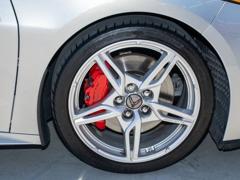 Used 2023 Chevrolet Corvette Stingray Coupe w/ Z51 Performance Package image 34